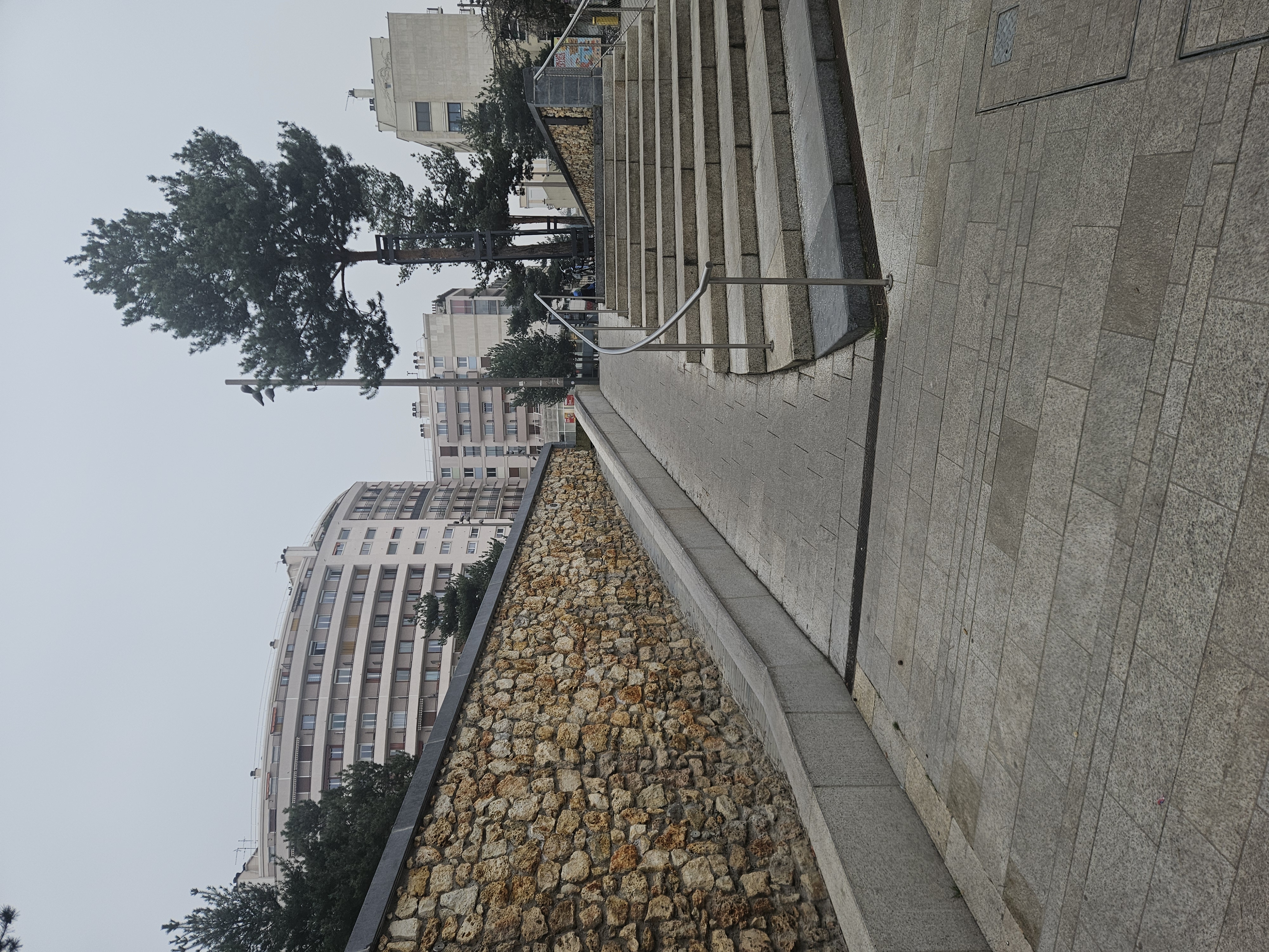 BLR — photo 1