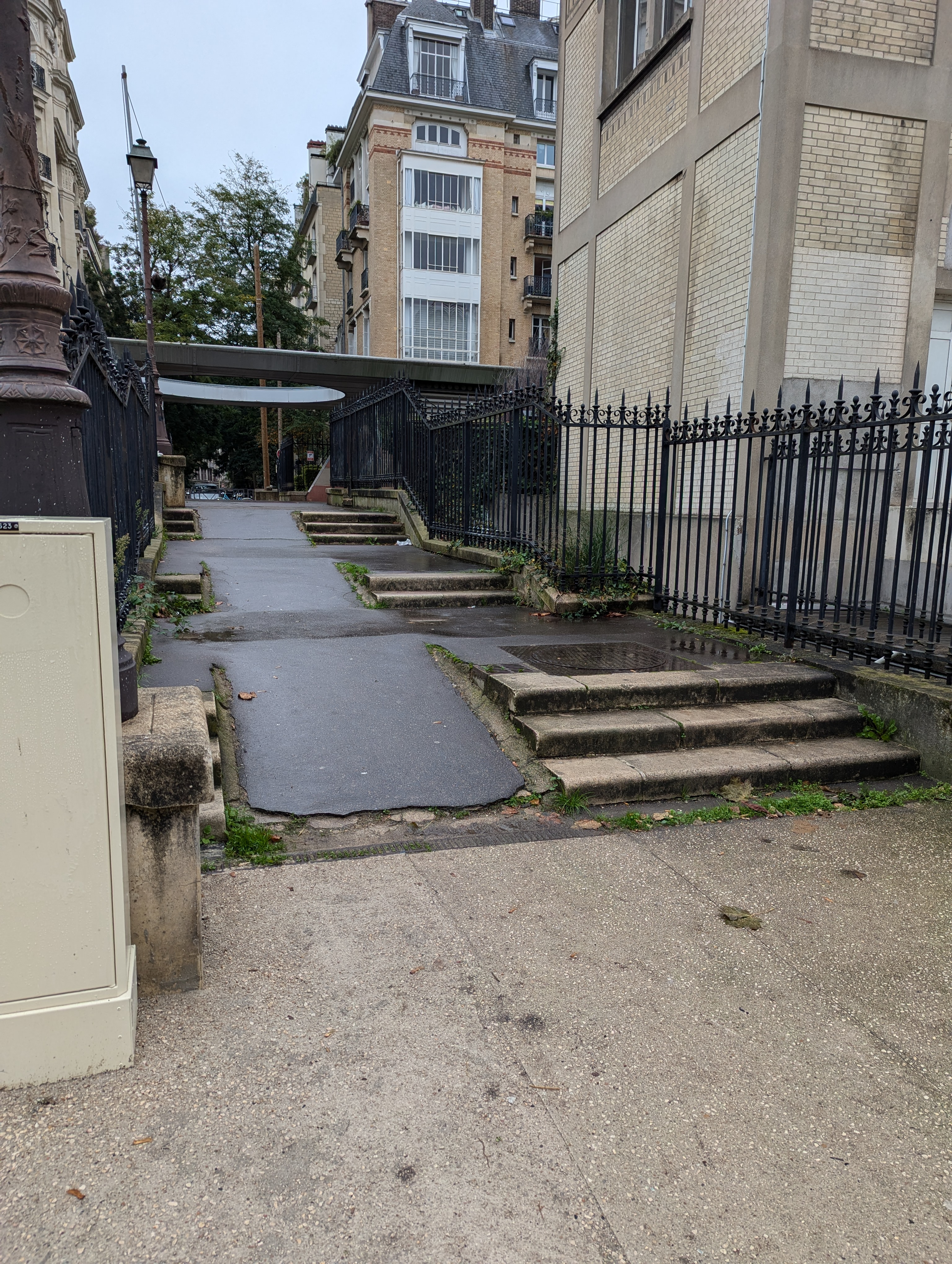 Spot Bd Lannes — photo 1