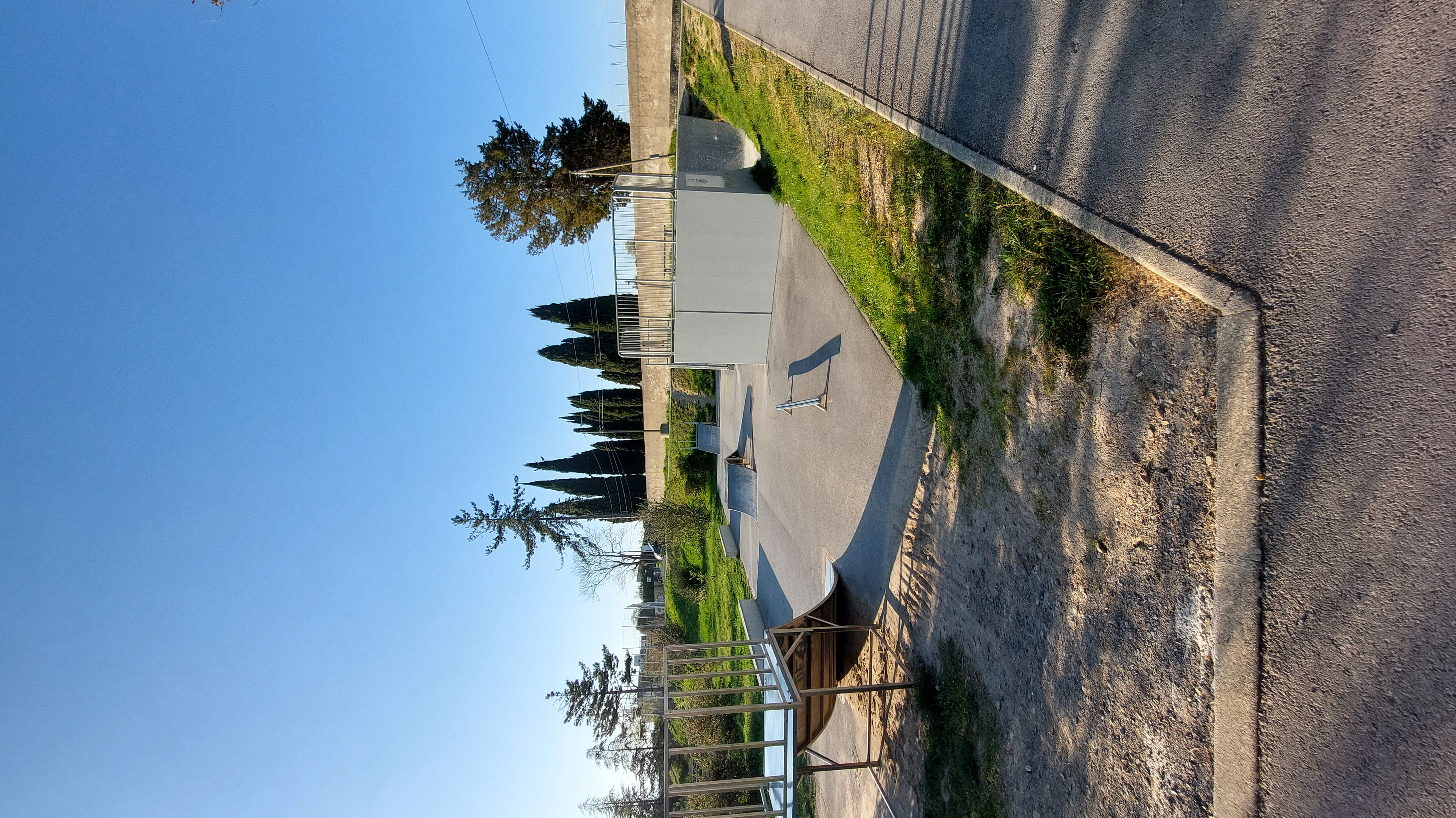 Skatepark de Villeneuve de ber — photo 1