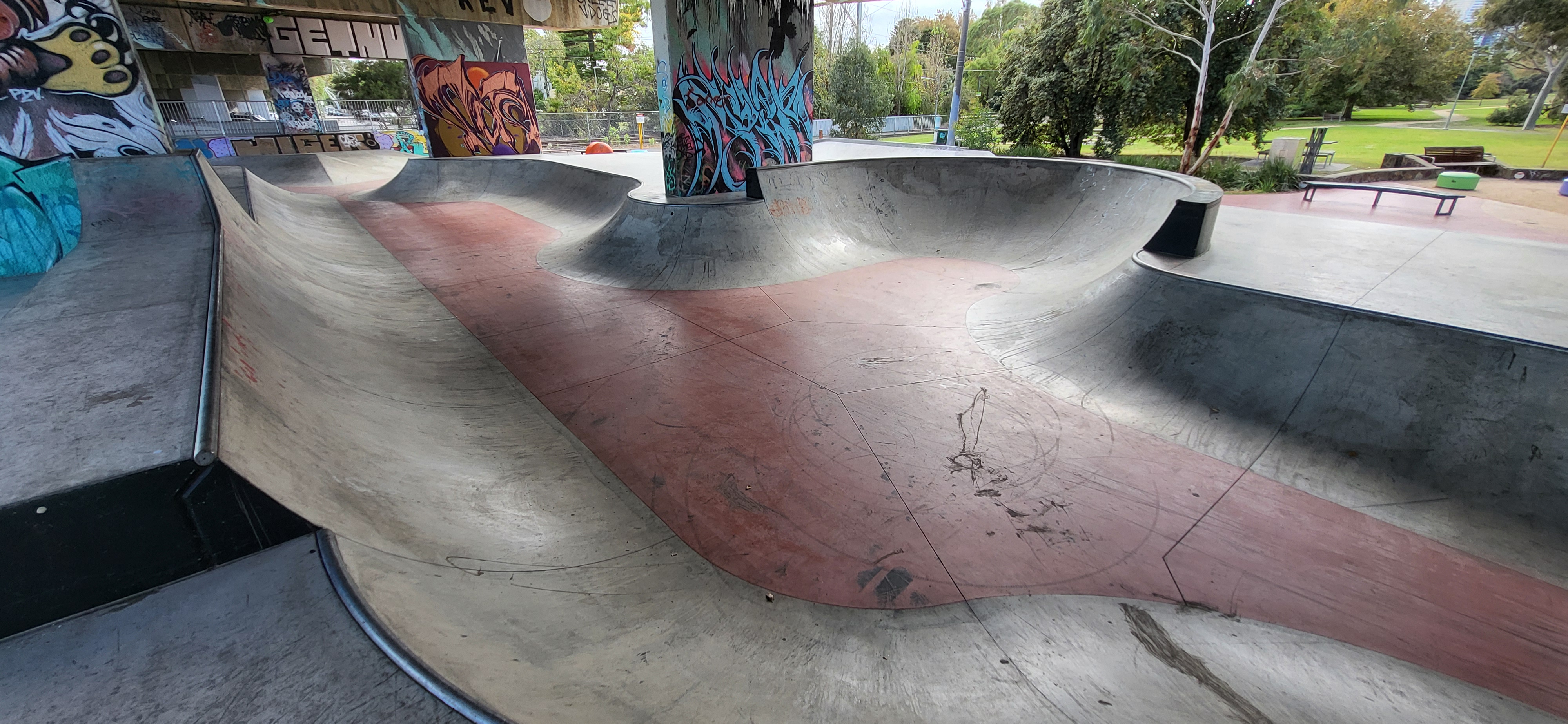 Port Melbourne — photo 1