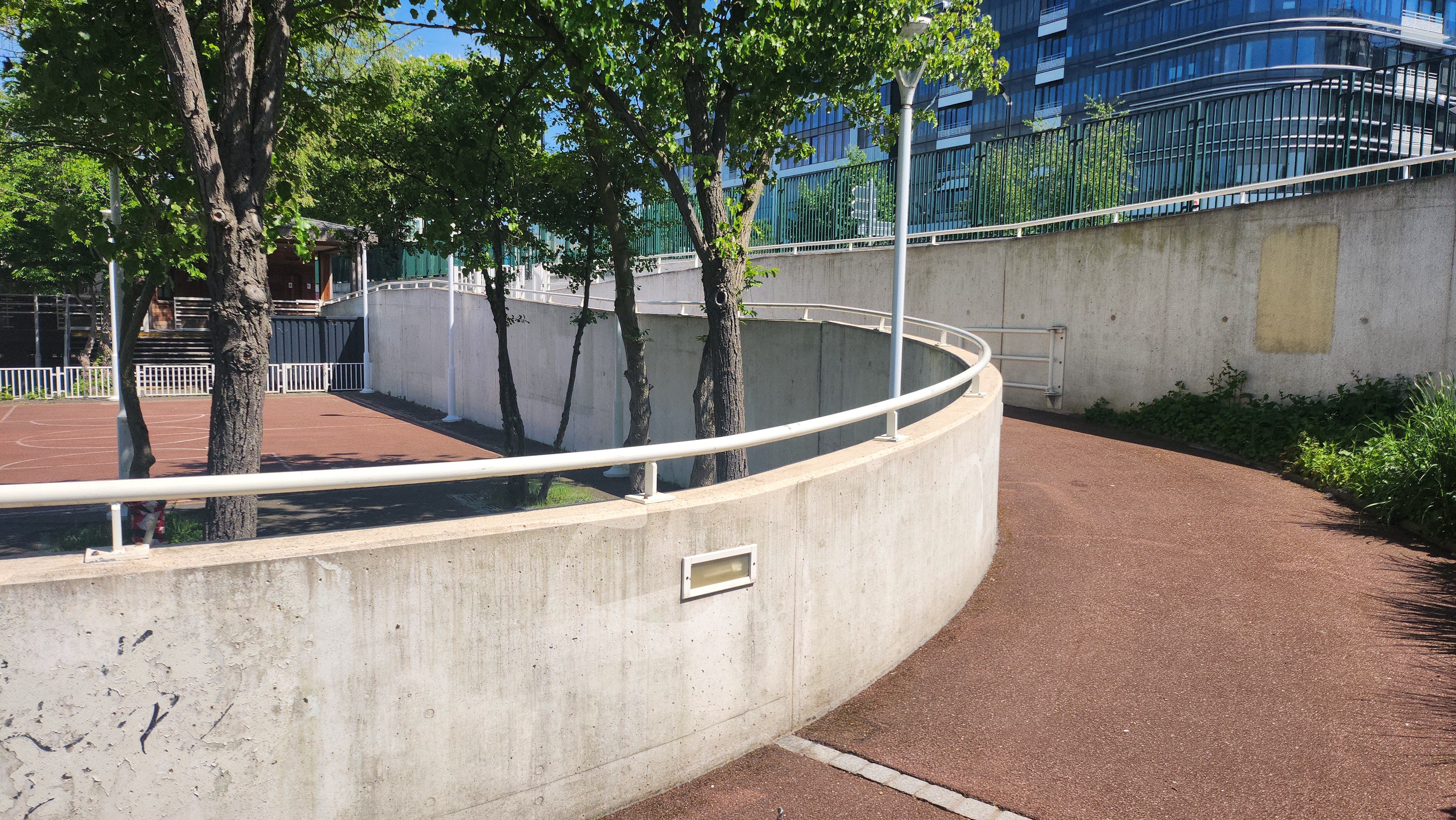 Rails everywhere — photo 1