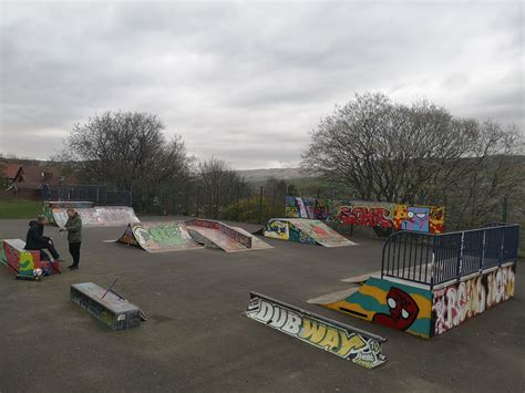 Top Mossley skatepark — photo 1