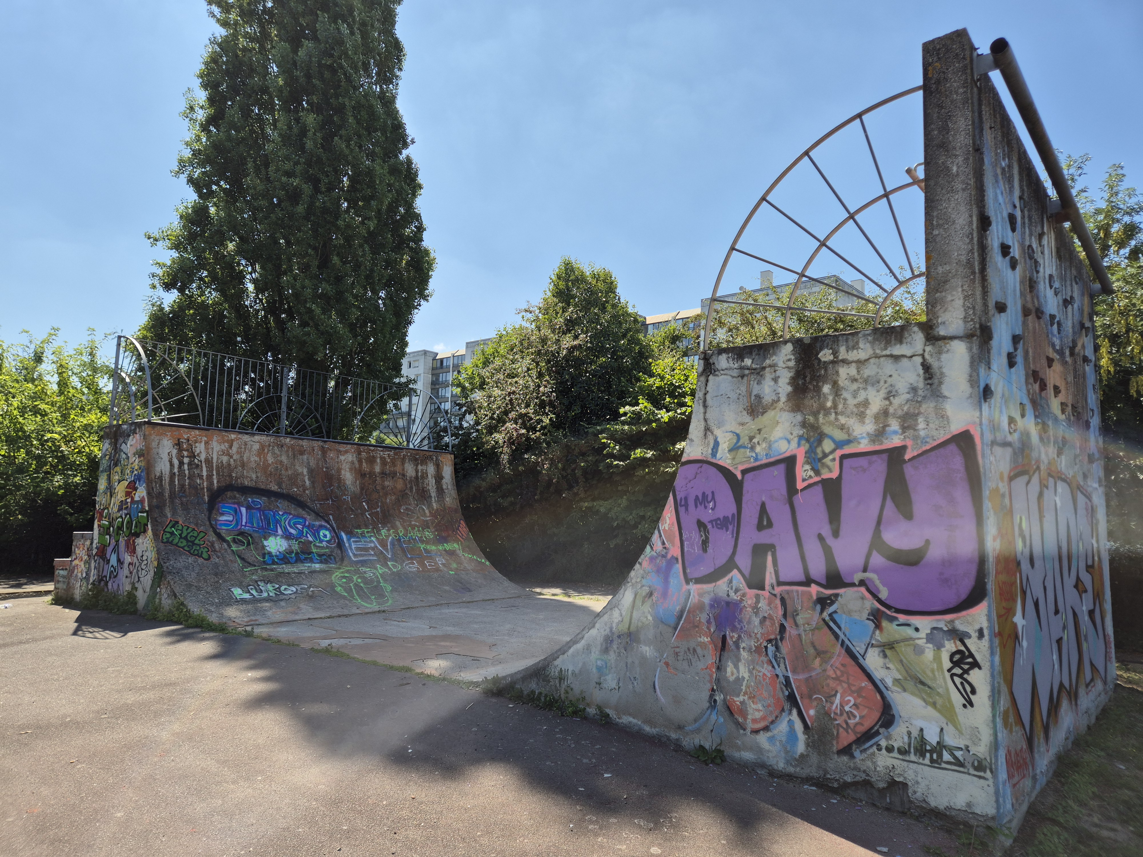 Mini Halfpipe — photo 1