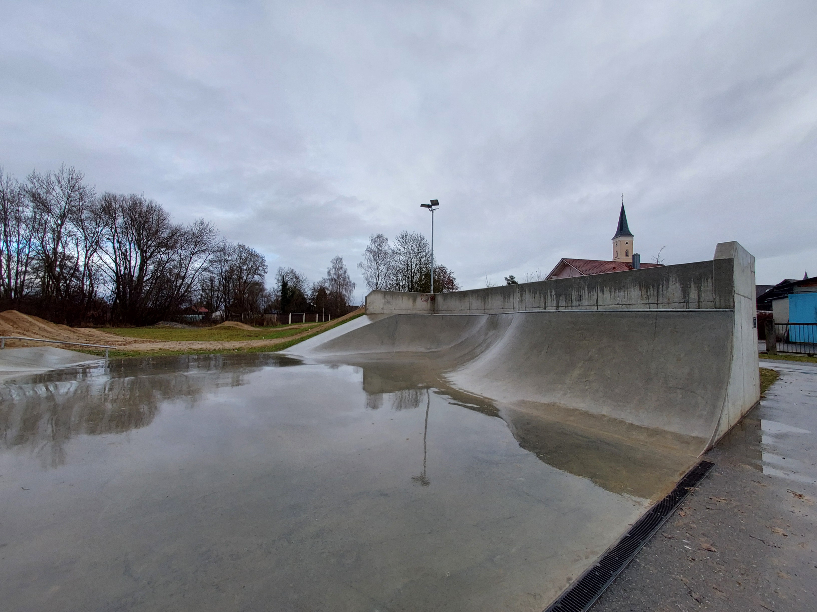 Frontenhausen skatepark — photo 1