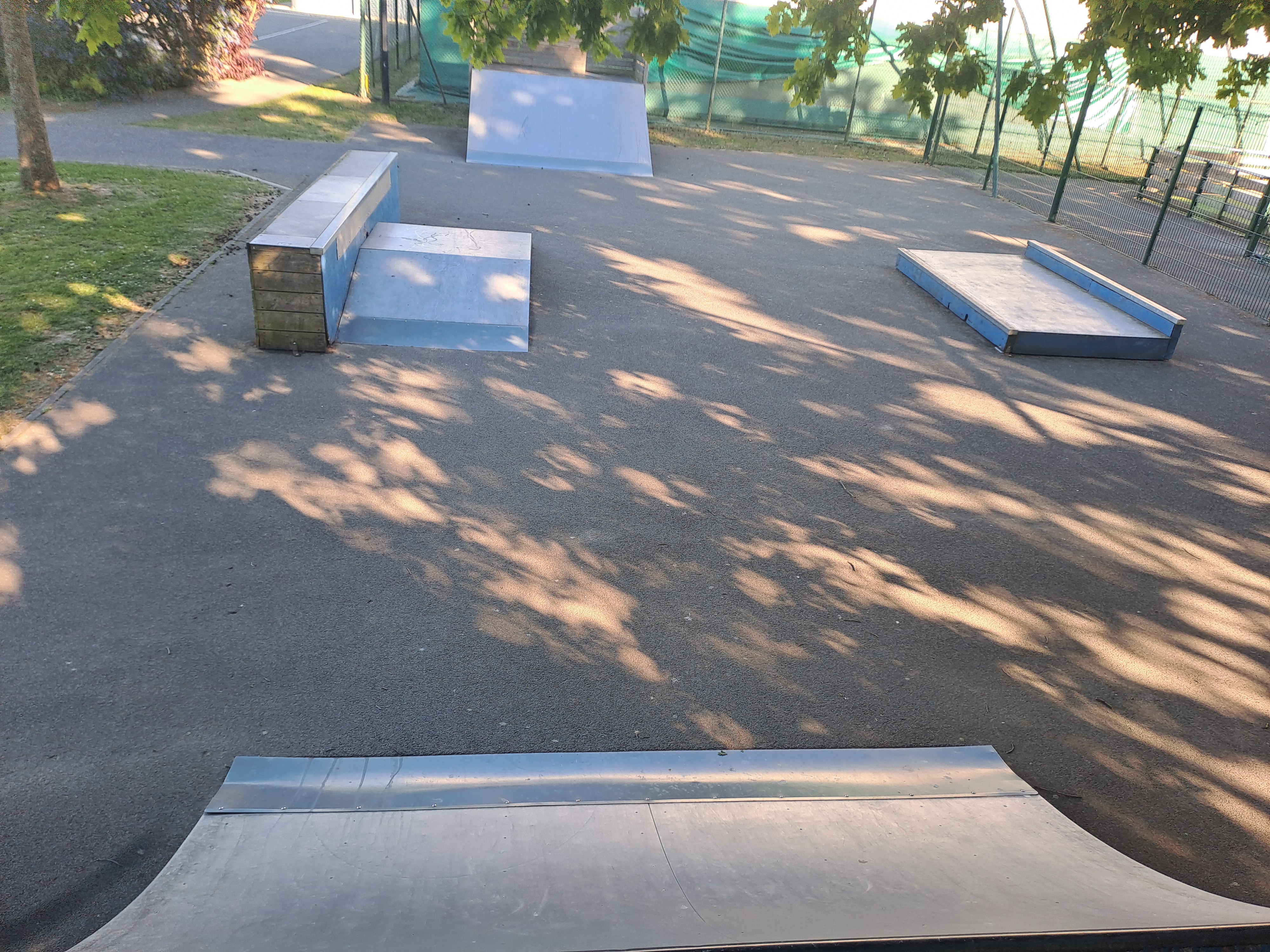 Plailly skatepark — photo 1