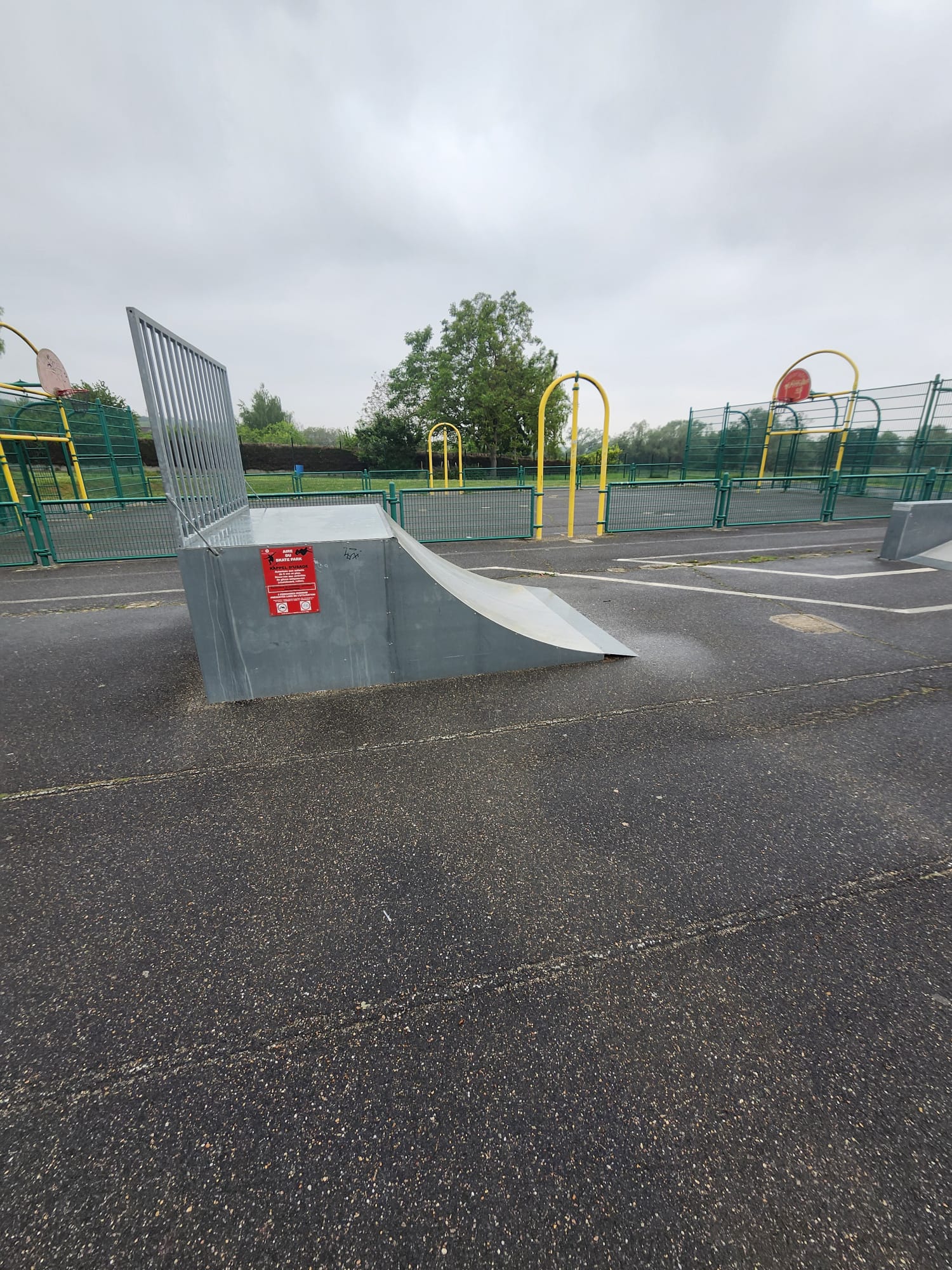 Sketepark Anières — photo 1