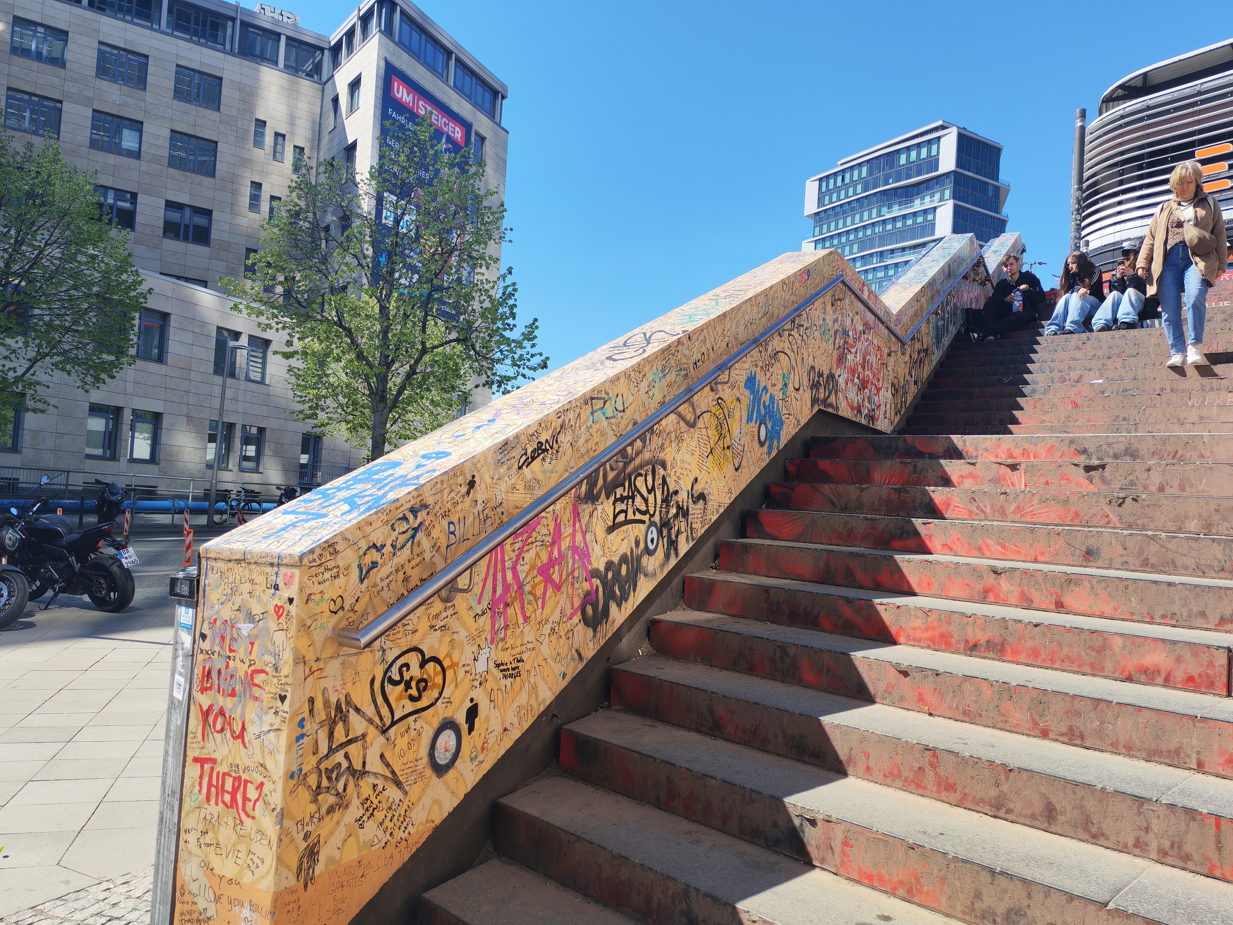 Ledge Berlin — photo 1