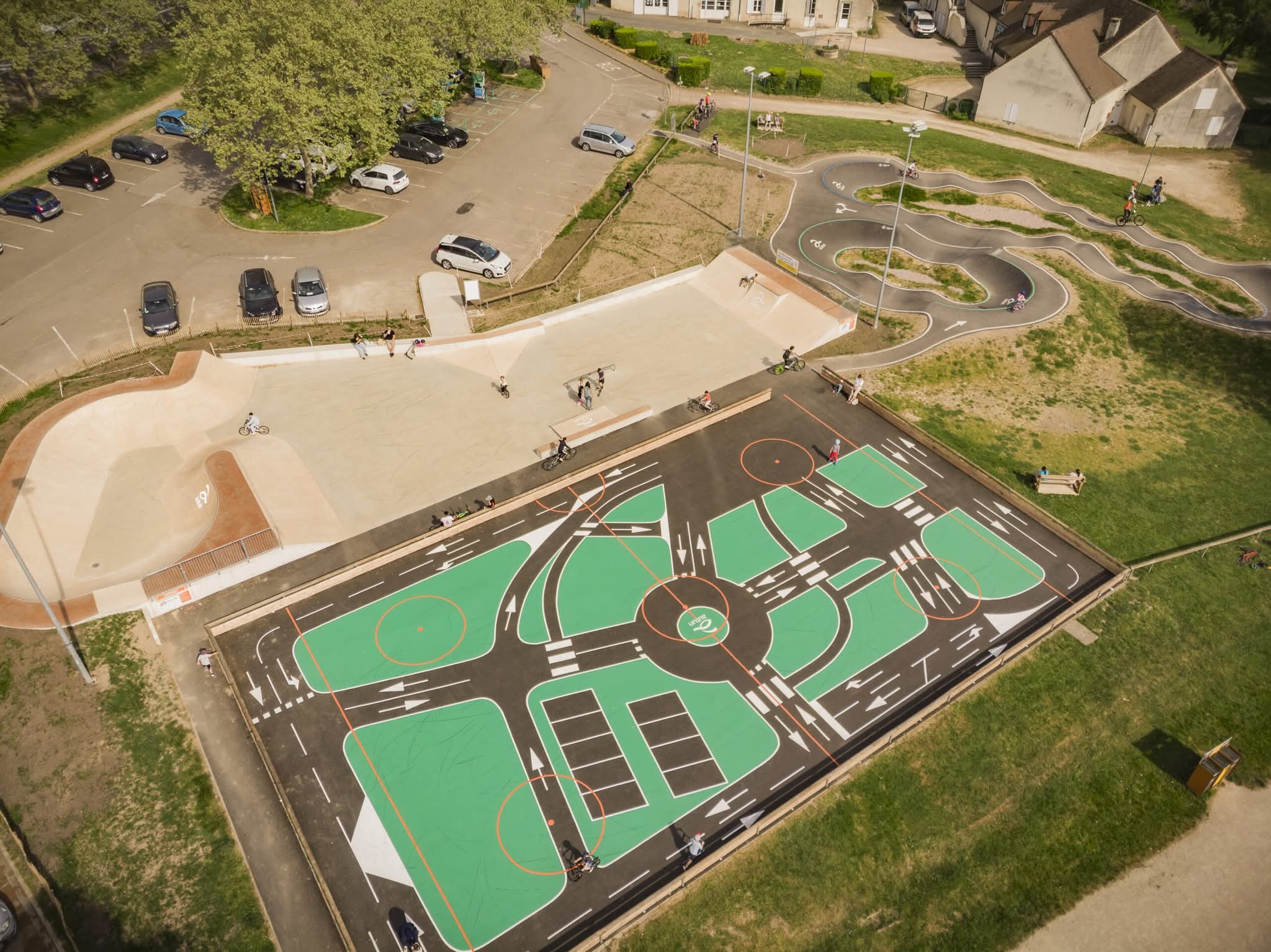Autun skatepark — photo 1