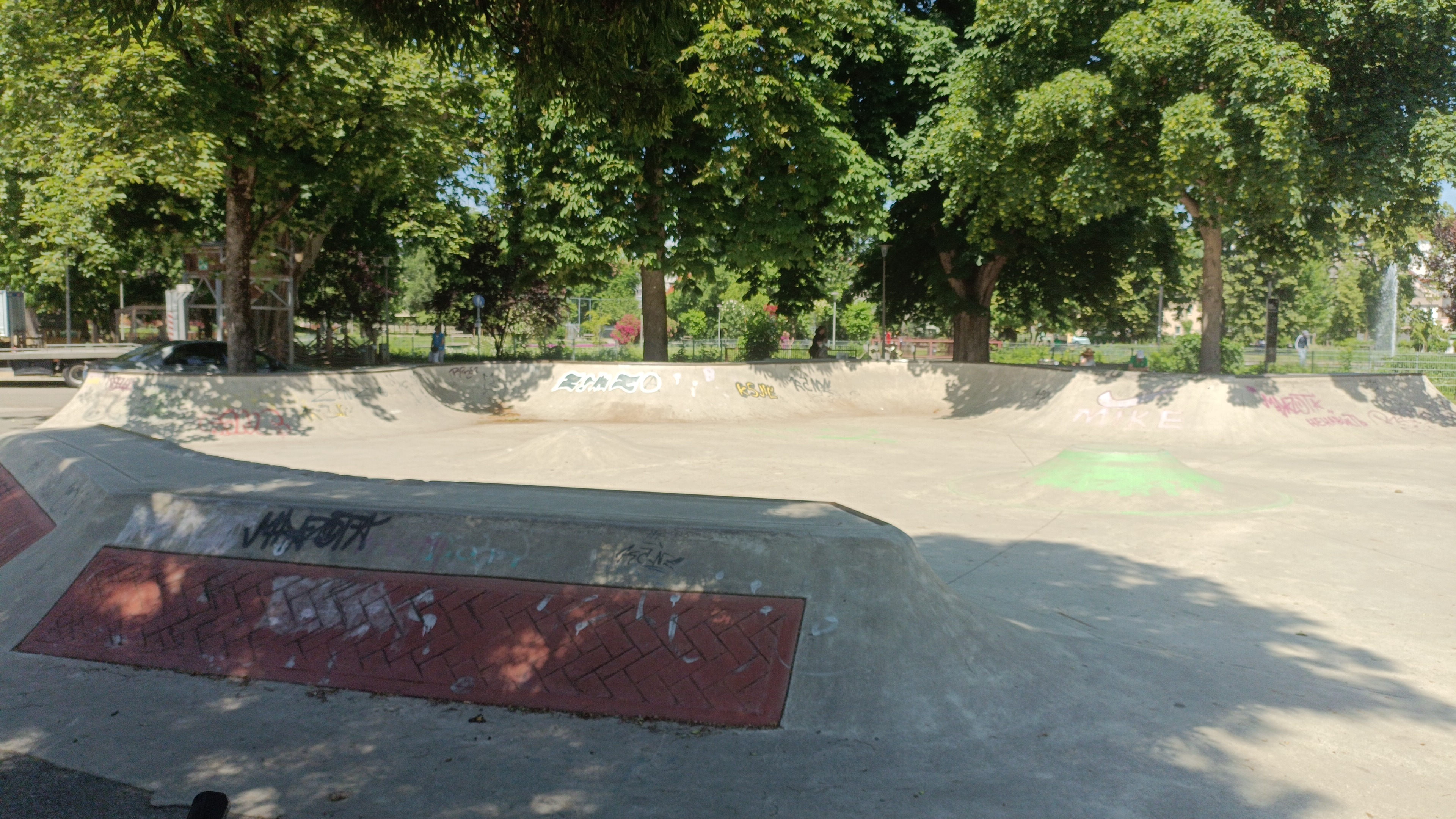 Volksgarten skatepark — photo 1