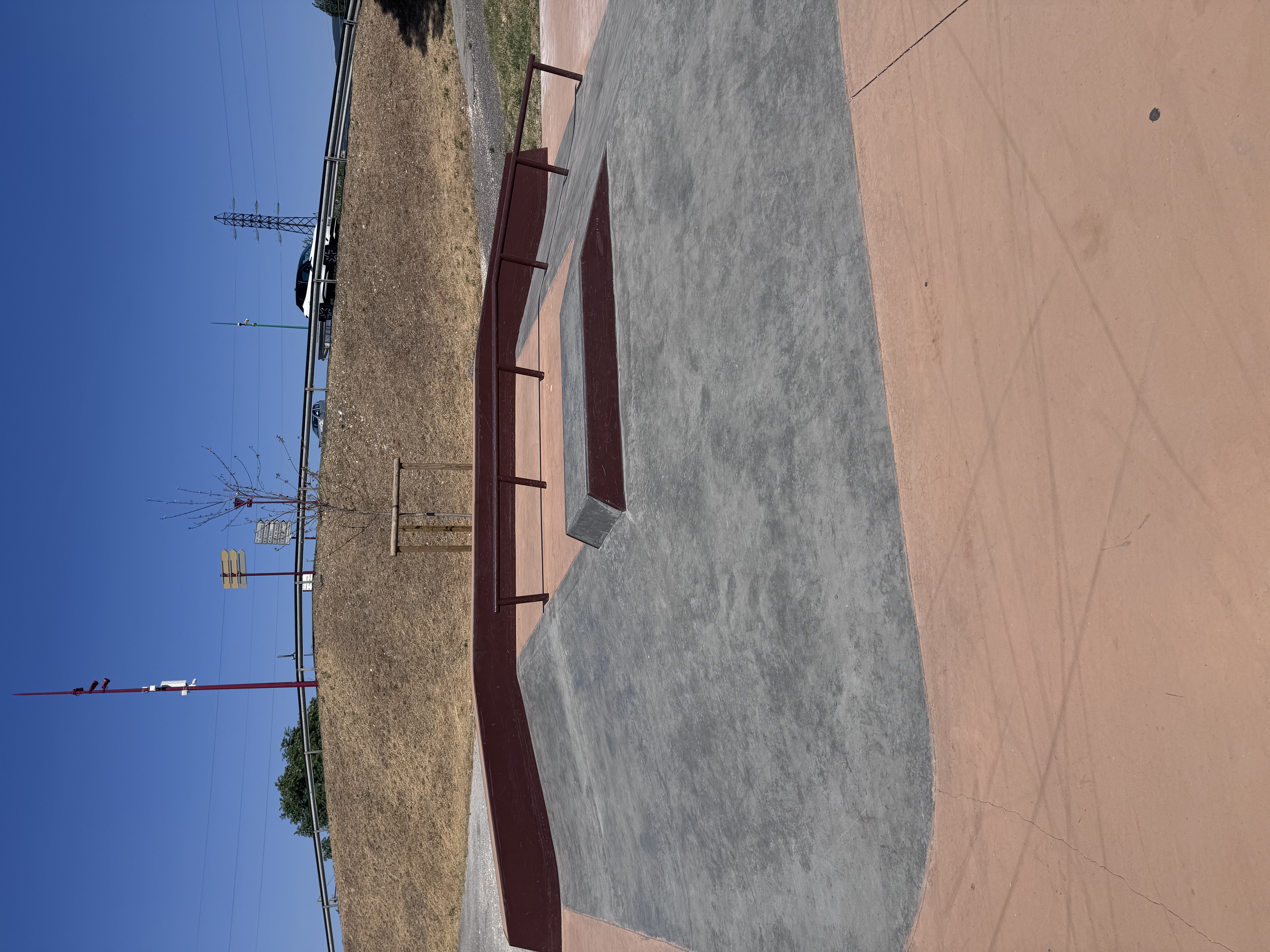 Aire de street + bowl — photo 1